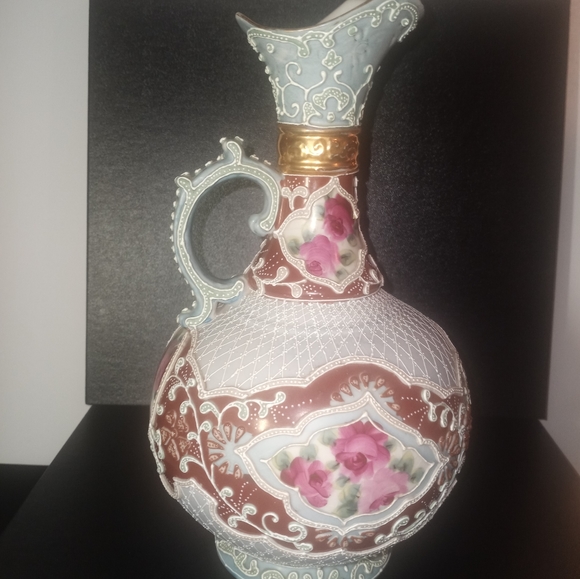 This breathtaking NipponHand Painted Moriage Pitcher is beautiful. - Picture 11 of 15